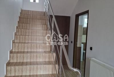 Casă cu 4 camere cu Teren 452 Mp în Aninoasa - 15