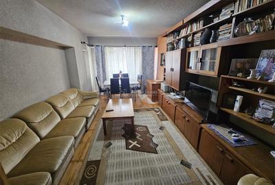 Apartament cu 3 camere decomandat în Ultracentral