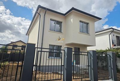 Casă cu 4 camere cu Teren 250 Mp în Haliu
