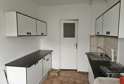 Apartament cu 3 camere decomandat, mobilat în Complex Studențesc - 5