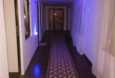 Casă cu 4 camere cu Teren 1000 Mp în Țigănești - 1
