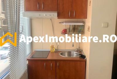 Garsonieră decomandată în Cișmigiu