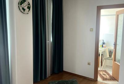 Garsonieră decomandată în Central