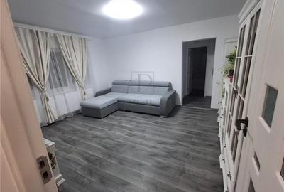 Apartament cu 2 camere semidecomandat, mobilat în Dâmbovița
