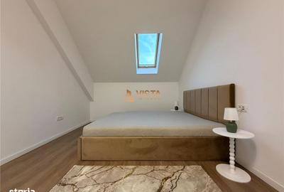Apartament cu 3 camere decomandat în Tractorul