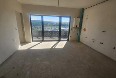 Apartament cu 2 camere semidecomandat în Baciu