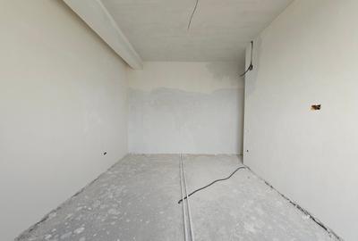 Apartament cu 3 camere decomandat în Km 5 - 2