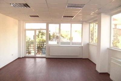 Spațiu comercial, de 194.51 mp, în Central