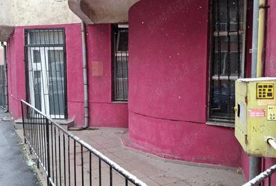 Spațiu comercial, de 86 mp, în Central