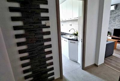 Apartament cu 2 camere semidecomandat în Central - 3
