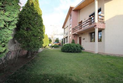 Casă individuală cu 5 camere cu Canalizare în Micro 17 - 12