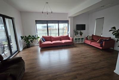 Casă individuală cu 4 camere cu Teren 100 Mp în Pipera