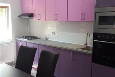 Apartament cu 3 camere decomandat, mobilat în Răcădău