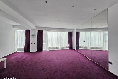 Spațiu comercial, de 210 mp, în Central