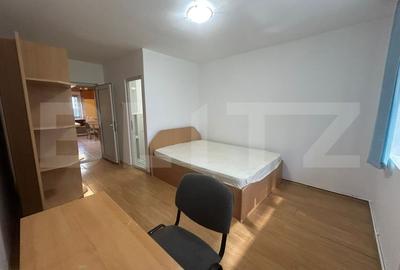 Apartament cu 3 camere decomandat, mobilat în Zorilor