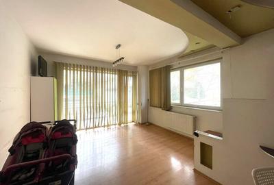 Apartament cu 2 camere decomandat în Andrei Mureșanu