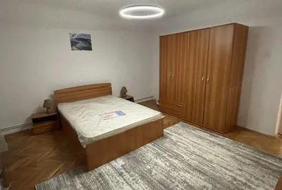 Casă cu 3 camere în Central - 2