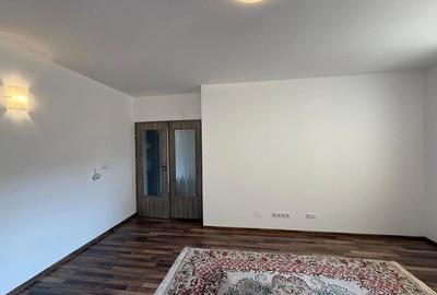 Apartament cu 2 camere decomandat în Pietroasa