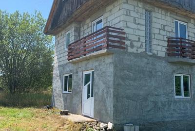 Casă cu 1 camere cu Teren 300 Mp în Ocna Șugatag