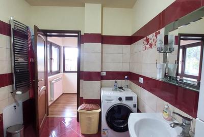 Casă cu 7 camere cu Canalizare în Gugești - 6