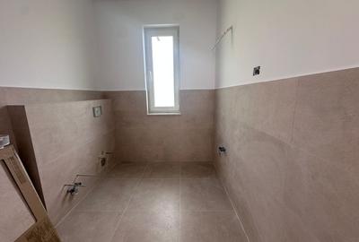 Casă individuală cu 4 camere cu Canalizare în Micești - 9