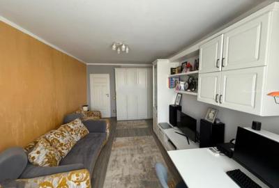 Apartament cu 4 camere semidecomandat, mobilat în Nicolae Grigorescu