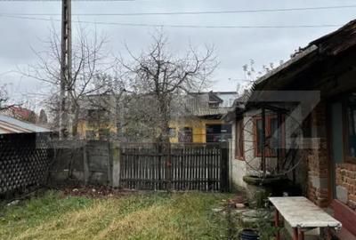 Casă cu 5 camere cu Teren 600 Mp în Central