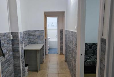 Apartament cu 3 camere semidecomandat în Central - 2