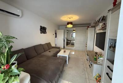 Apartament cu 3 camere decomandat în Lipovei