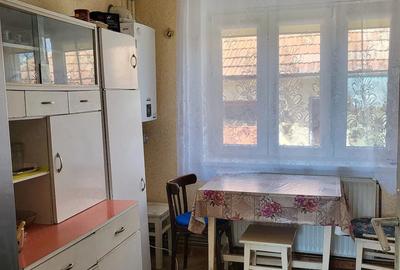 Casă cu 3 camere cu Teren 719 Mp în Central