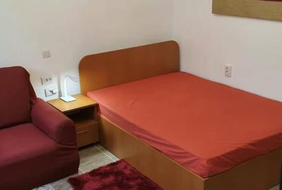 Apartament nedecomandat în Eroii Revoluției