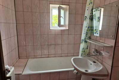 Apartament cu 3 camere decomandat în Central - 3