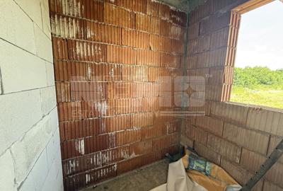 Duplex cu 4 camere cu Canalizare în Central - 12