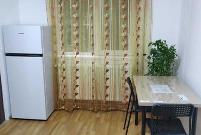 Apartament cu 2 camere semidecomandat în Intim