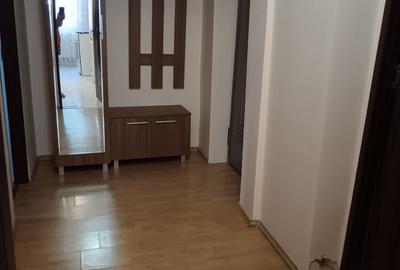 Apartament cu 2 camere decomandat în Micro 18