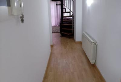 Apartament cu 4 camere decomandat în Călărași - 5