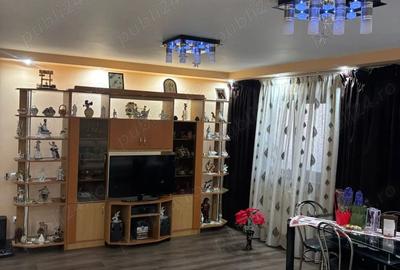 Casă cu 4 camere cu Teren 500 Mp în Tărtășești