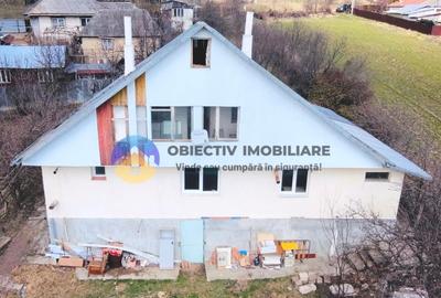 Casă cu 7 camere cu Teren 5958 Mp în Dobreni