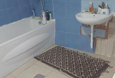 Casă cu 6 camere cu Teren 1300 Mp în Spătărei - 8
