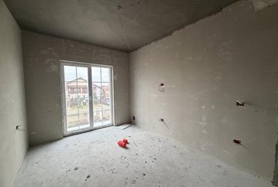 Duplex cu 4 camere cu Canalizare în Moșnița Veche - 10