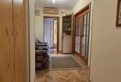 Apartament cu 3 camere decomandat în Rahova - 11