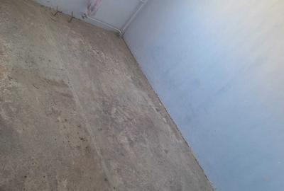 Apartament cu 3 camere semidecomandat în Central - 1