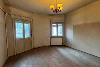 Apartament cu 2 camere în P-ța Unirii