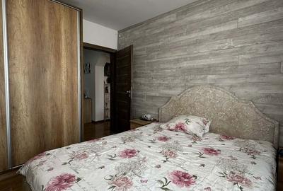 Apartament cu 3 camere semidecomandat în Micro 15 - 3
