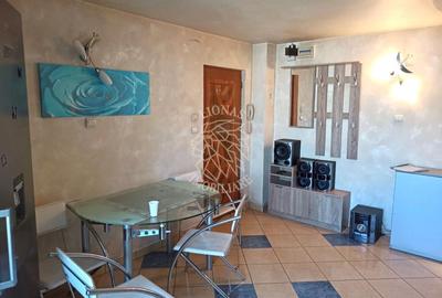 Apartament cu 4 camere semidecomandat, mobilat în Independenței - 1