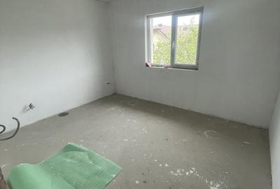Casă cu 4 camere cu Teren 250 Mp în Clinceni - 2