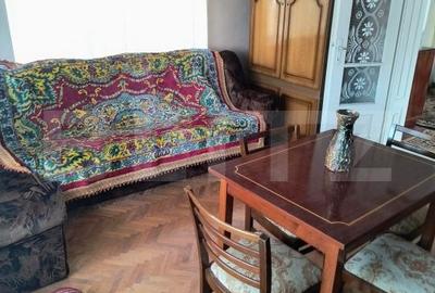 Casă cu 4 camere cu Teren 2064 Mp în Central