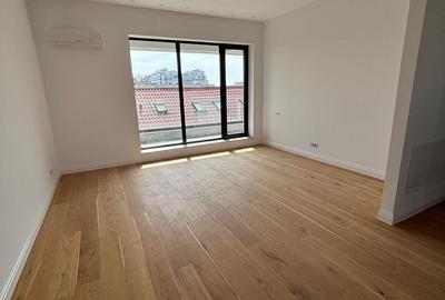Apartament cu 2 camere decomandat în Aviației
