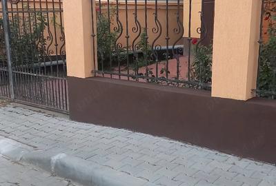 Casă cu Teren 500 Mp în Siloz