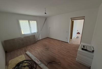 Casă cu 4 camere cu Teren 665 Mp în Boțârlău - 7